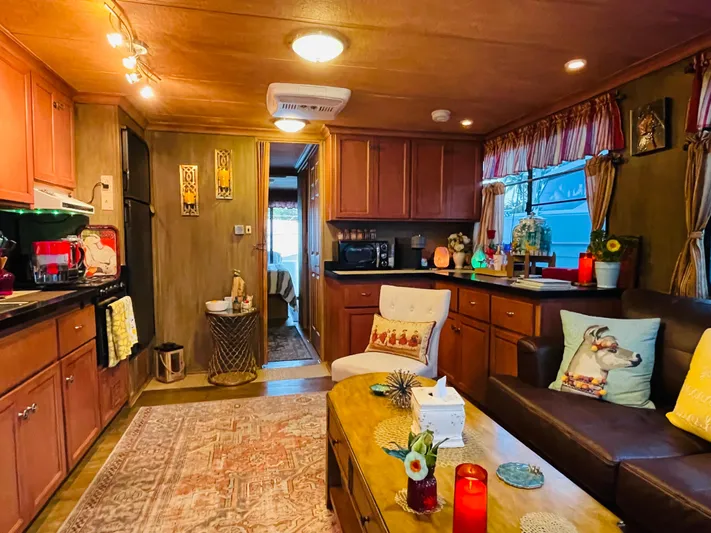 Amore Yacht Photos Pics 