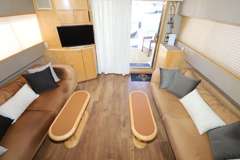 Aqua Alta Yacht Photos Pics Main Salon Looking Aft