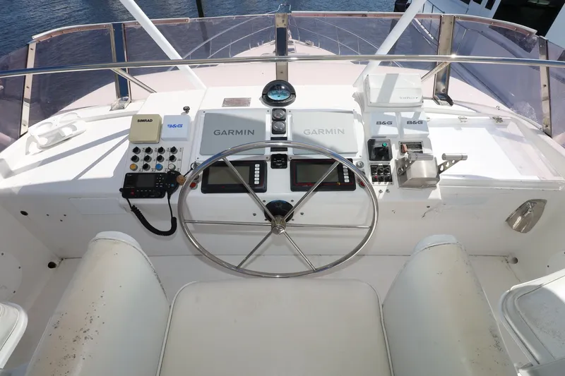 Aqua Alta Yacht Photos Pics Flybridge Helm