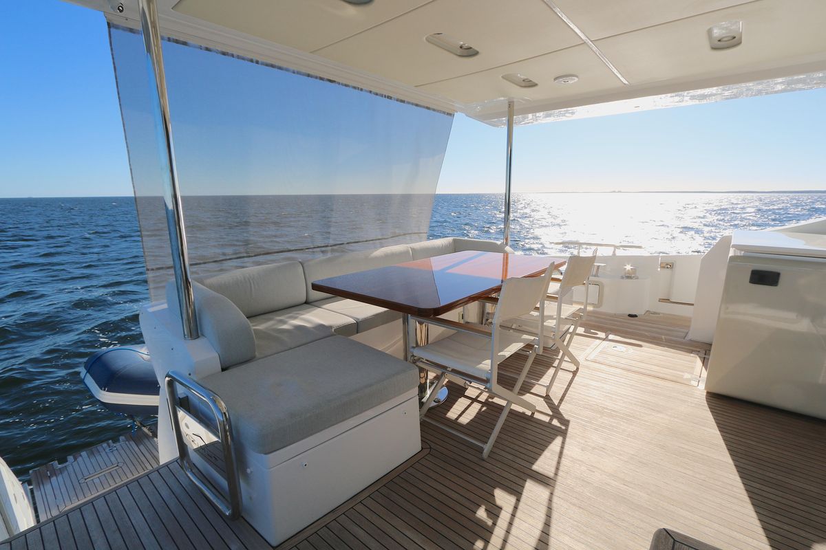 2019 Azimut 72 