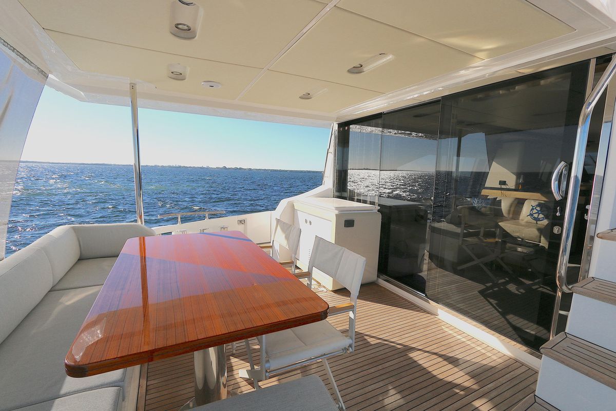 2019 Azimut 72 