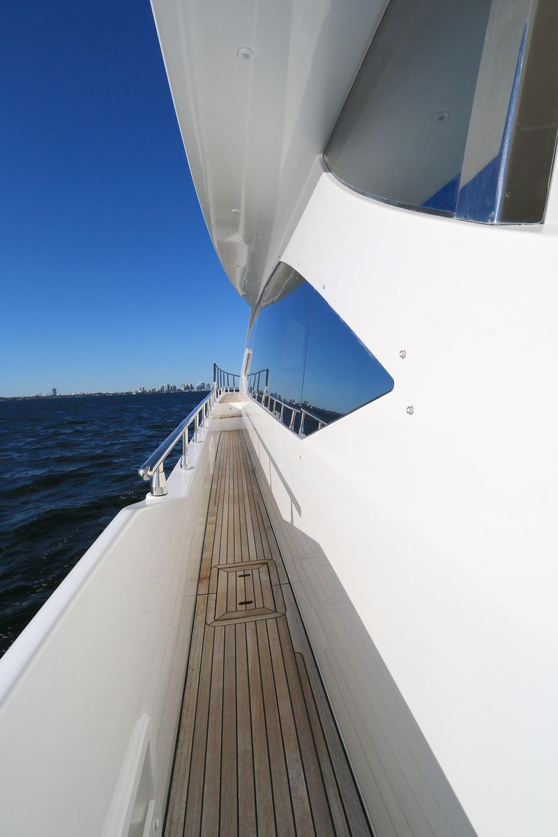 2019 Azimut 72 
