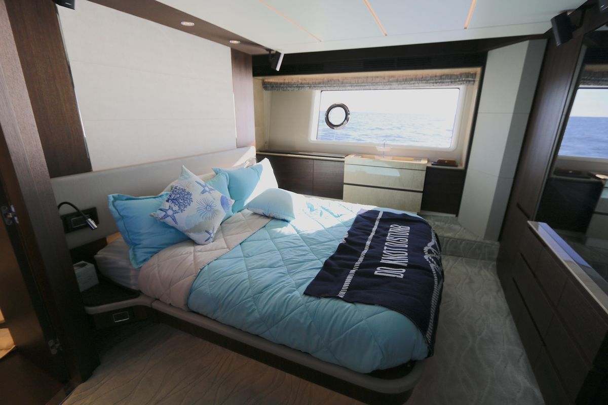 2019 Azimut 72 
