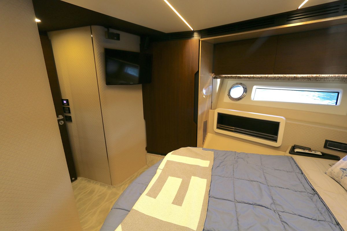 2019 Azimut 72 