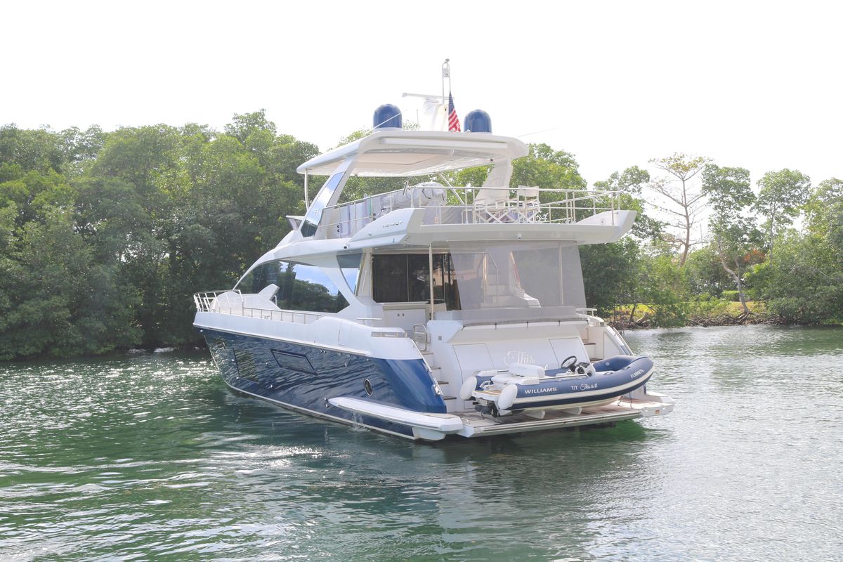 2019 Azimut 72 