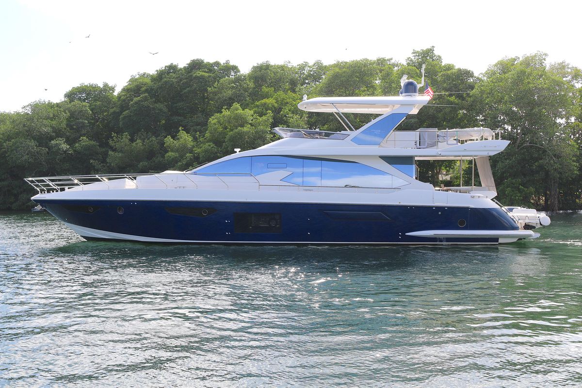 2019 Azimut 72 
