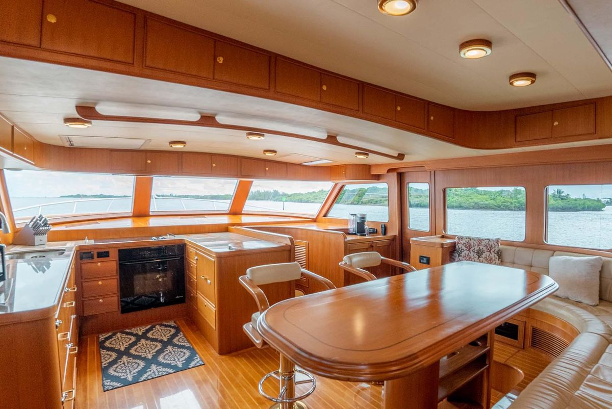 2006 Marlow 72 