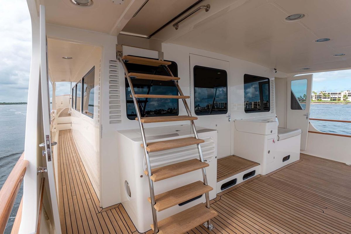 2006 Marlow 72 