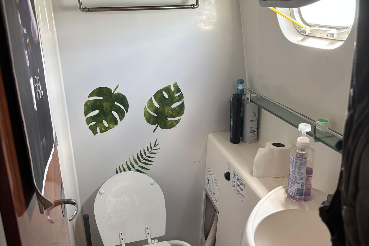 2005 Fountaine Pajot 46 
