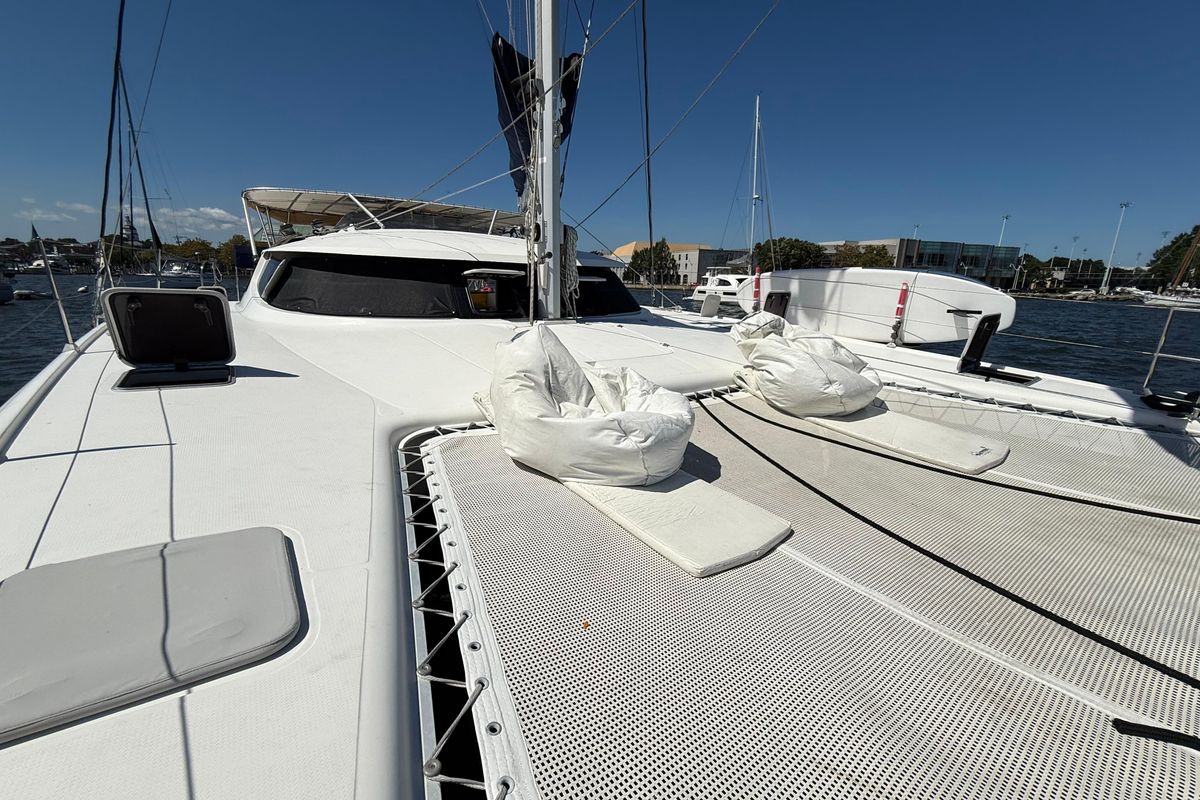 2005 Fountaine Pajot 46 