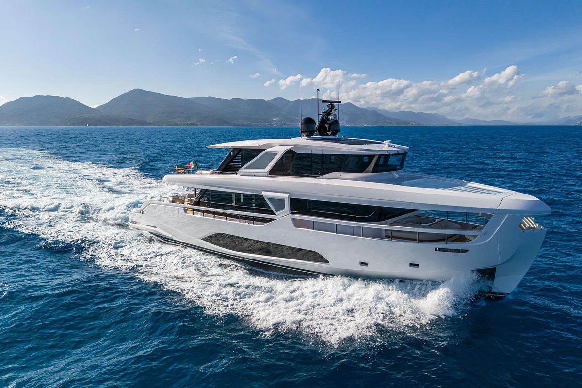 2024 Ferretti Yachts 88 