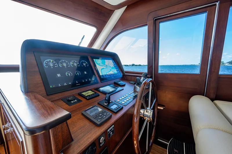 Carol Jean Yacht Photos Pics 