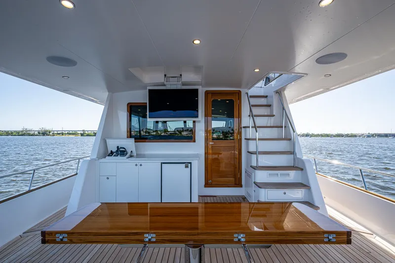 Carol Jean Yacht Photos Pics 