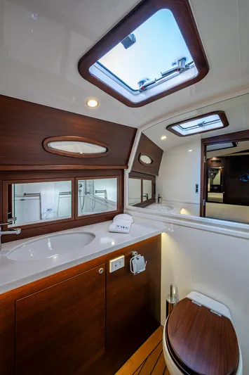 Carol Jean Yacht Photos Pics 