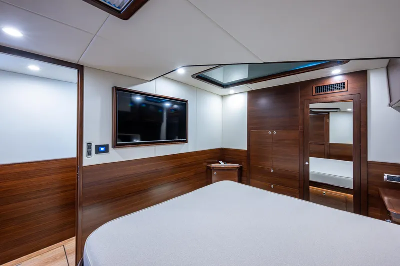 Carol Jean Yacht Photos Pics 