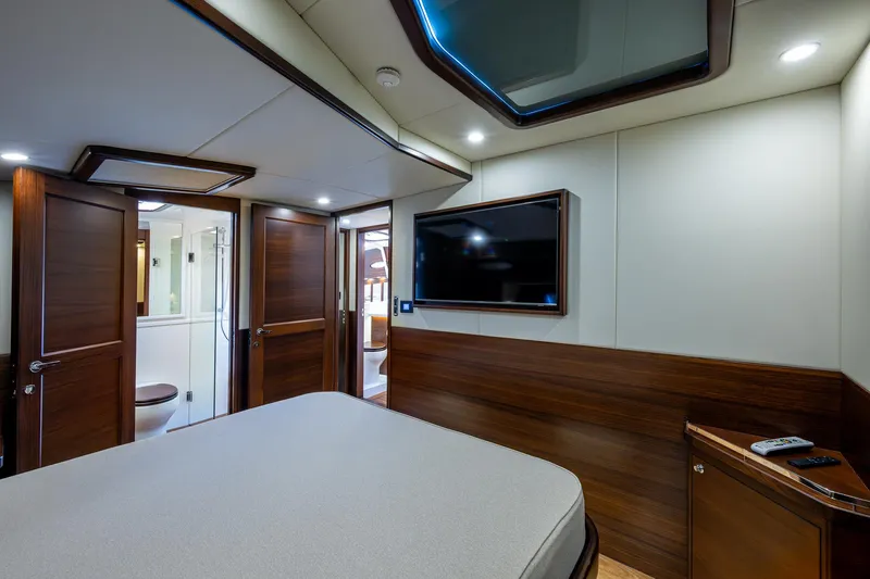 Carol Jean Yacht Photos Pics 