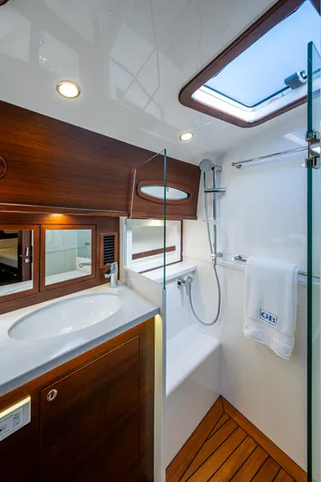 Carol Jean Yacht Photos Pics 