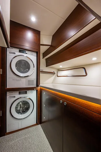 Carol Jean Yacht Photos Pics 