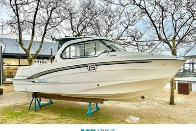 2023 Beneteau Antares 8 OB V2 Fish