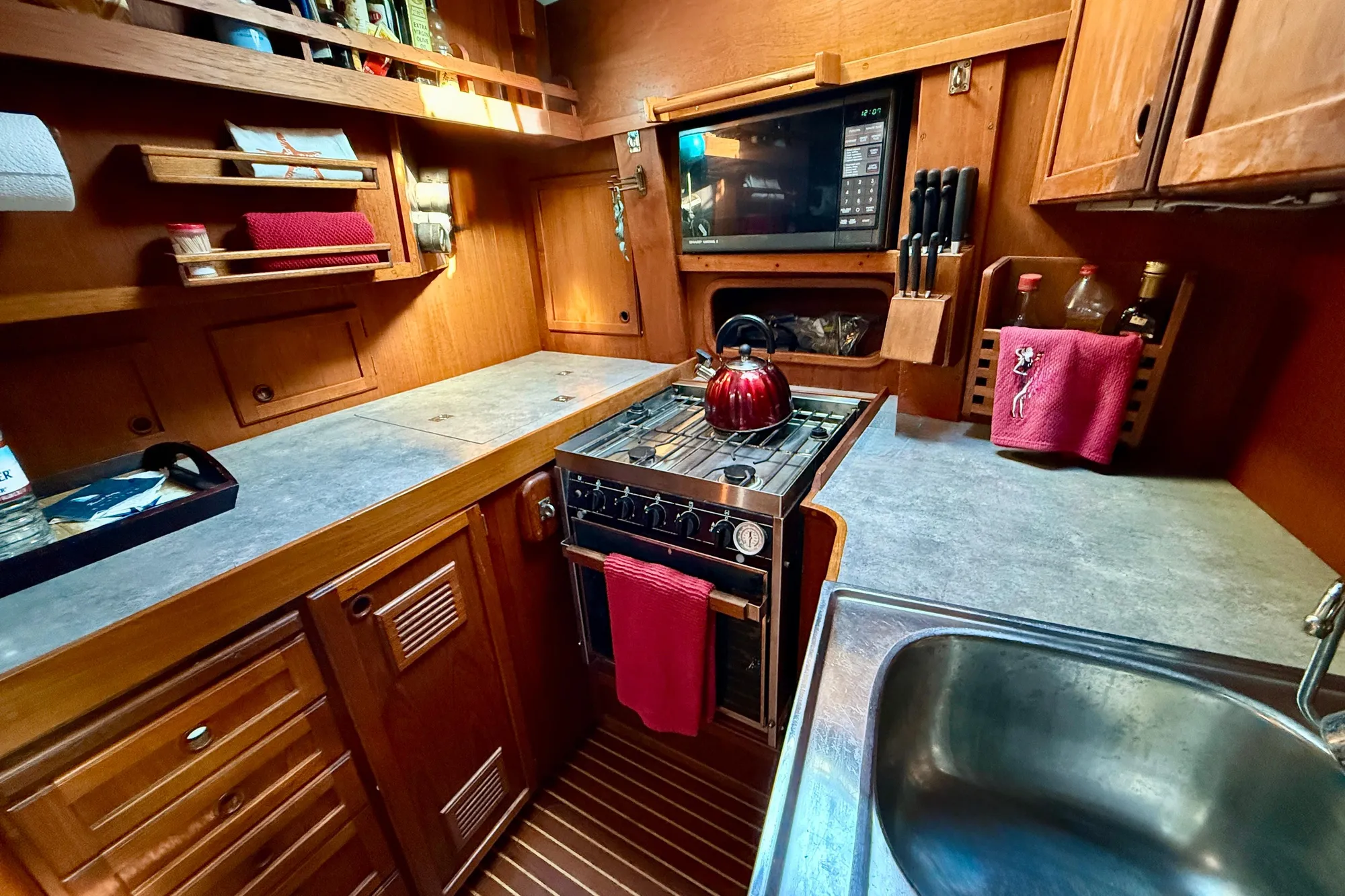 Microwave above range