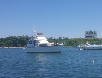 Chris-Craft 47 Commander Flush Deck