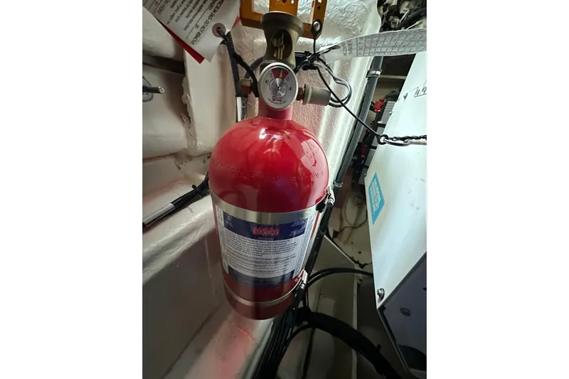 Jet Privé Yacht Photos Pics Fire extinguisher in 2021 Searay 370ob boat engine compartment.