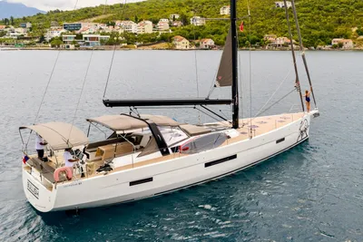 Dufour 61