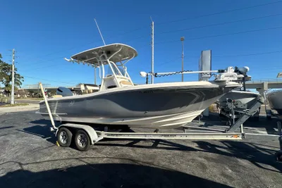 Pioneer 222 Sportfish