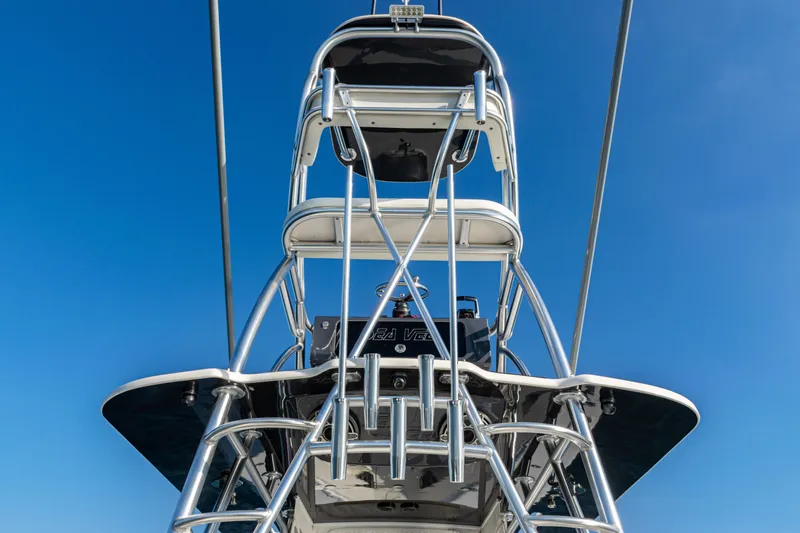  Yacht Photos Pics 2020 SeaVee 390Z boat tower against clear blue sky.