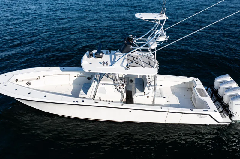  Yacht Photos Pics 2020 SeaVee 390Z boat on water, featuring multiple outboard engines.