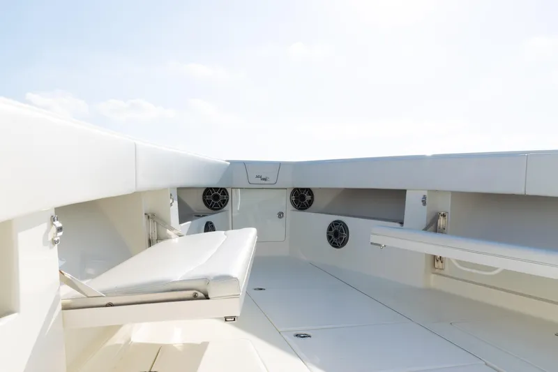  Yacht Photos Pics 2020 SeaVee 390Z boat interior with seating and speakers, showcasing modern design.