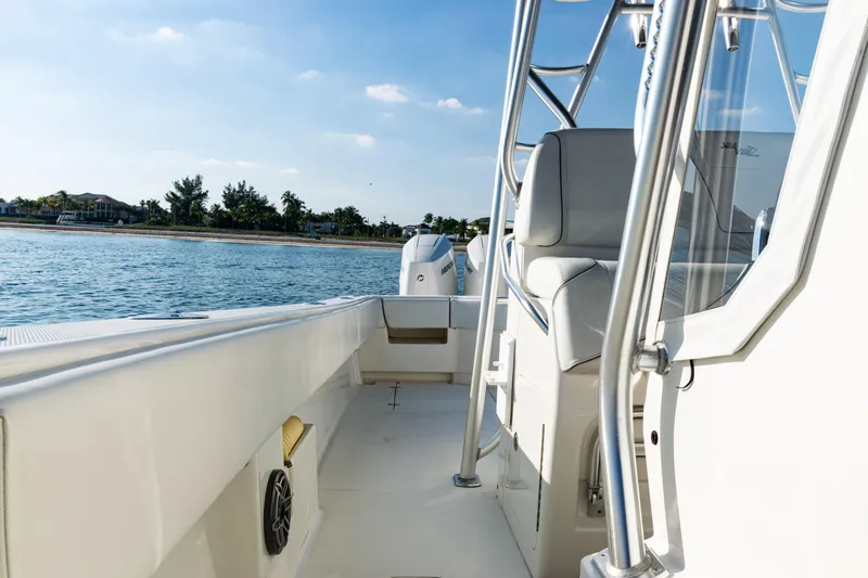  Yacht Photos Pics 2020 SeaVee 390Z boat interior with ocean view and clear sky.