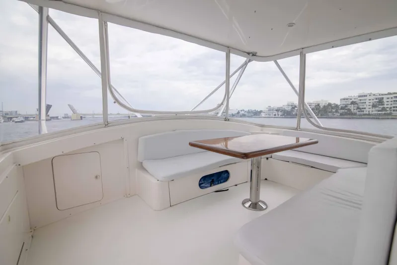 60' Bertram 2004 Yacht Photos Pics Bertram 60 - Flybridge