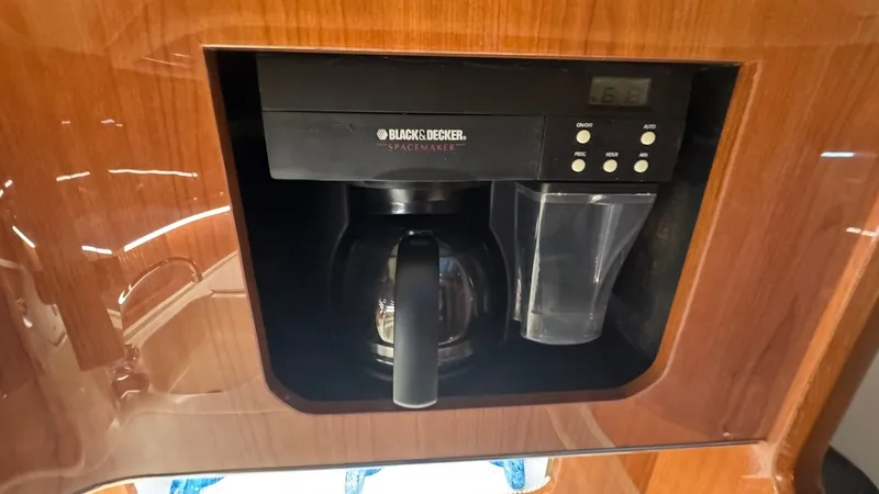 Tiny Dancer Yacht Photos Pics Galley Appliances