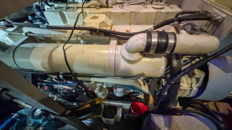 Tiny Dancer Yacht Photos Pics Engine Room