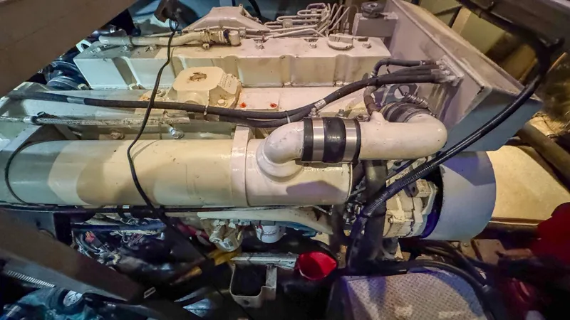 Tiny Dancer Yacht Photos Pics Engine Room