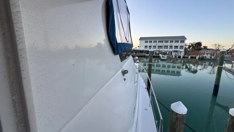 Tiny Dancer Yacht Photos Pics Starboard Side Deck