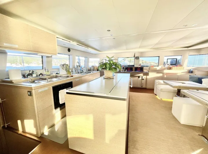 Mare Blu Yacht Photos Pics 