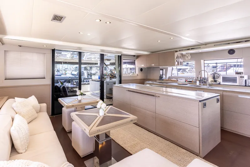 Mare Blu Yacht Photos Pics 