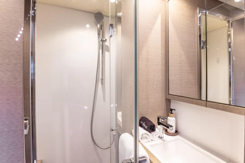 Mare Blu Yacht Photos Pics 