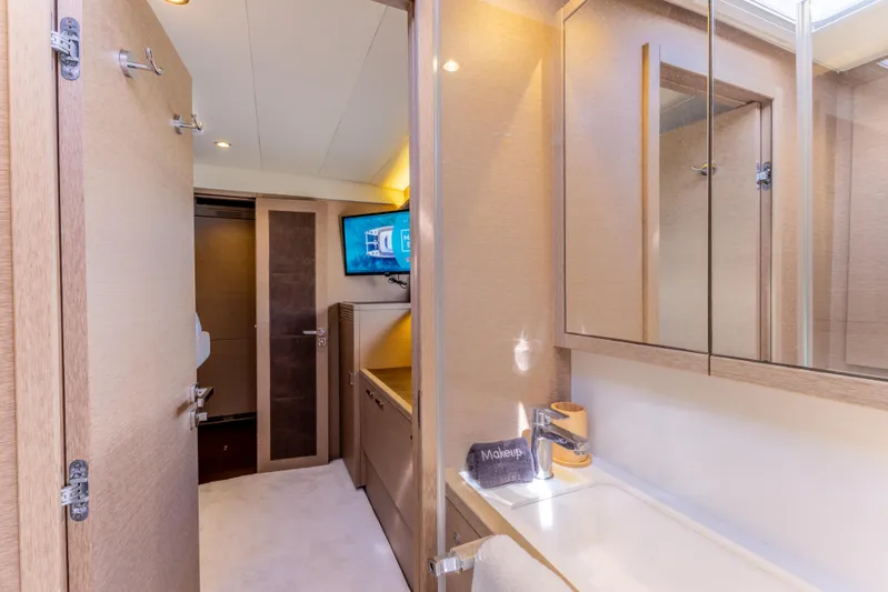 Mare Blu Yacht Photos Pics 