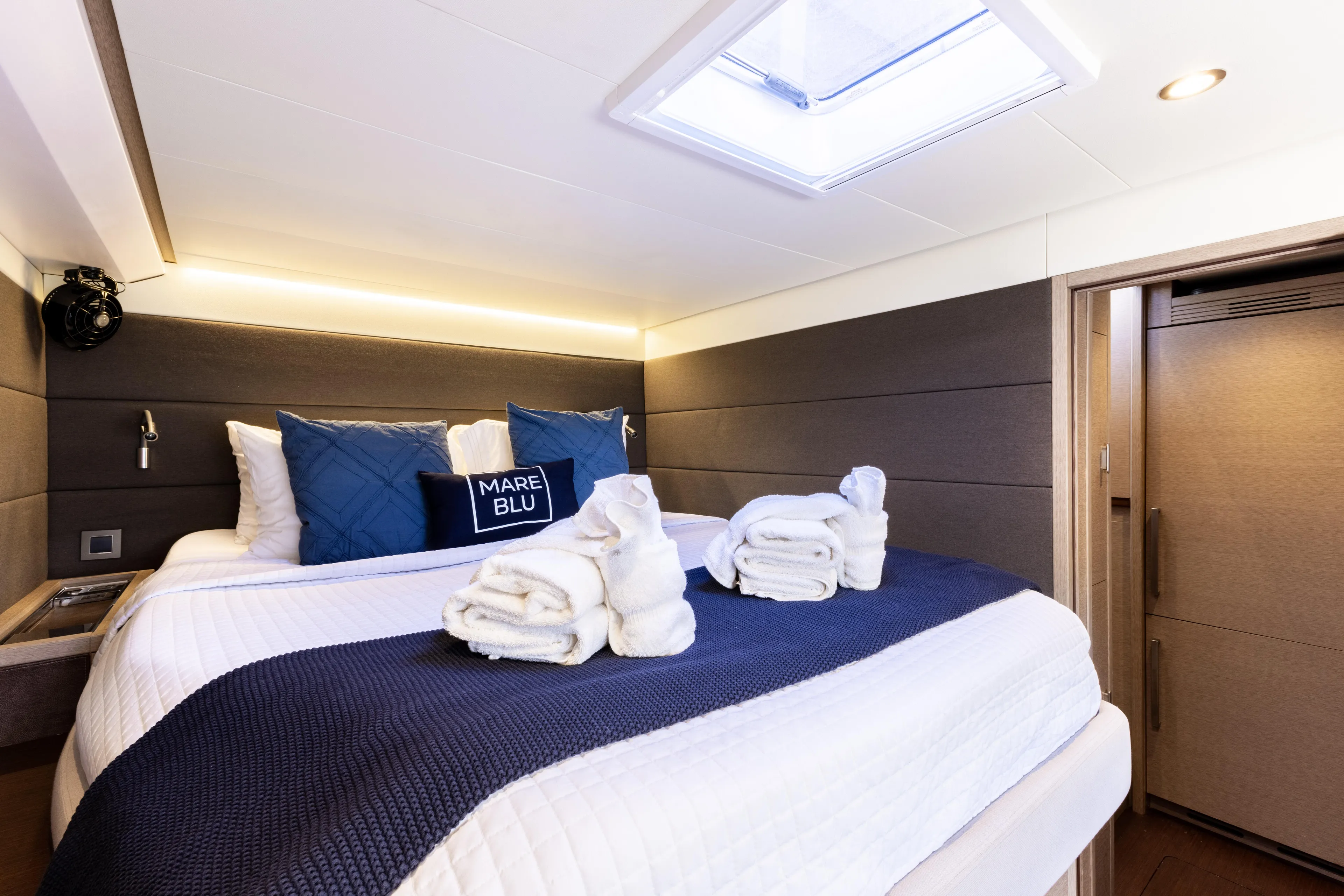 Mare Blu Yacht Photos Pics 