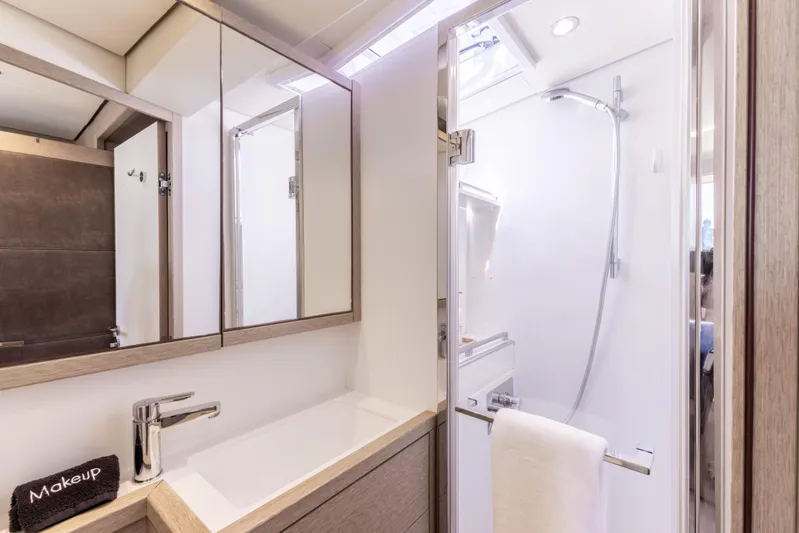 Mare Blu Yacht Photos Pics 