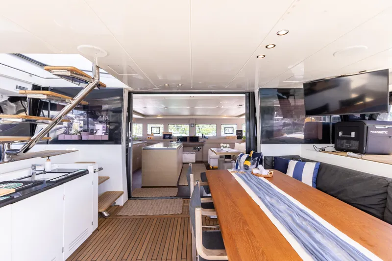 Mare Blu Yacht Photos Pics 