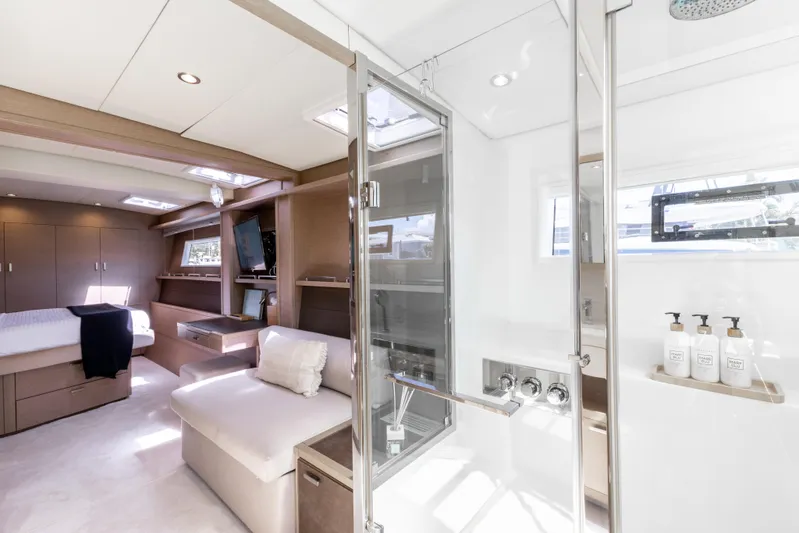 Mare Blu Yacht Photos Pics 