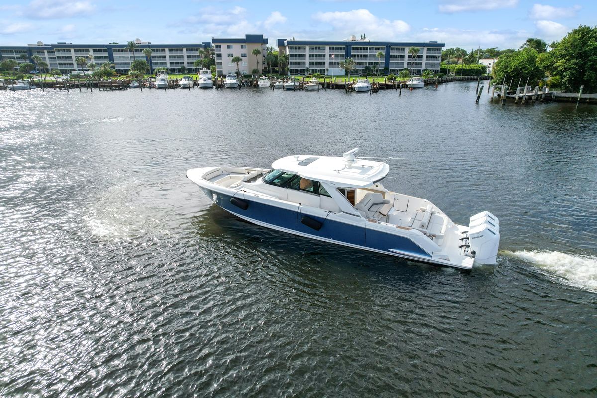 2022 Tiara Yachts 48 