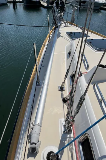 Sapphire Yacht Photos Pics 2014 Tartan 4700 sailboat deck view in marina.