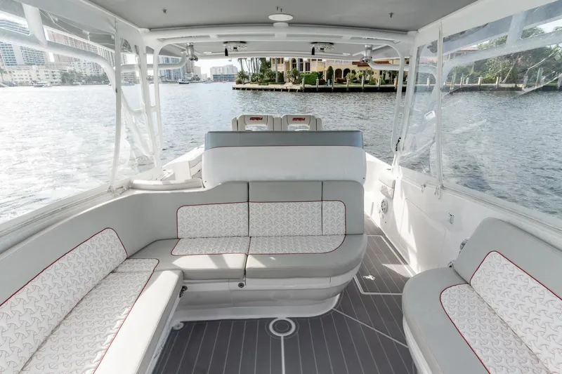 Patti Anne Yacht Photos Pics Intrepid 409 Valor Patti Anne - Forward Seating