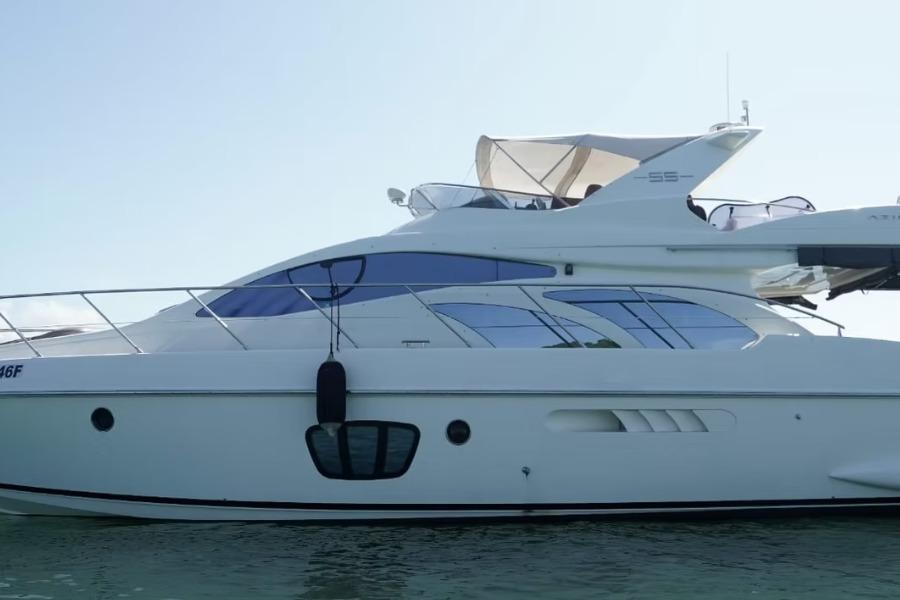 2006 Azimut 55