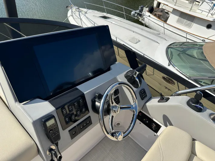 Vinovoyager Yacht Photos Pics 